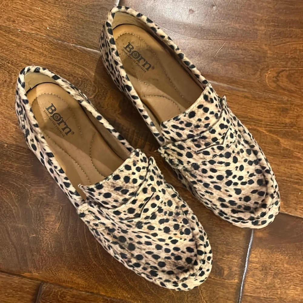 Ladies size 8.5 Born animal print driving loafers - hardly worn